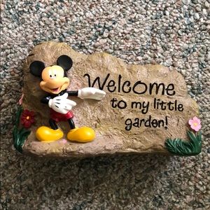 Meet your Posher, Saada